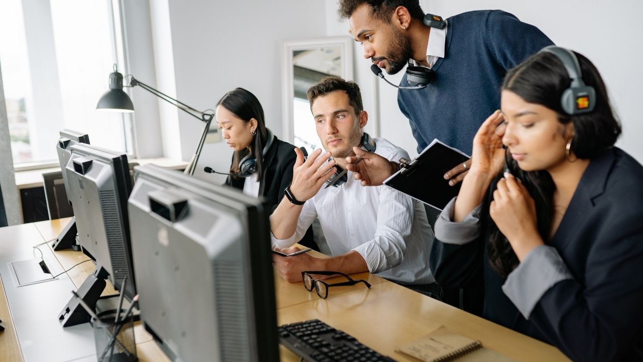 Expert Technical Analysis and Translator Assignment